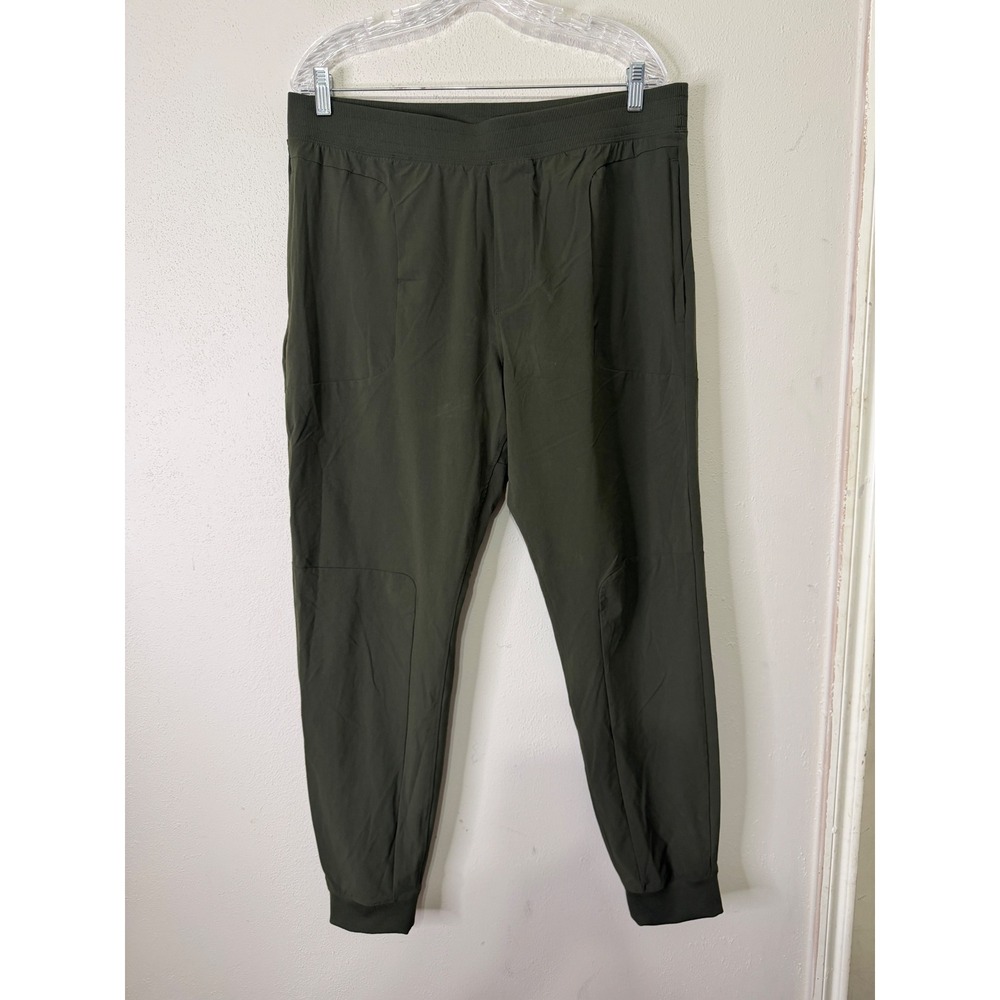 Alo Yoga Mens Co-Op Pant Joggers Dark Green Olive XL Stretch Activewear Ribbed